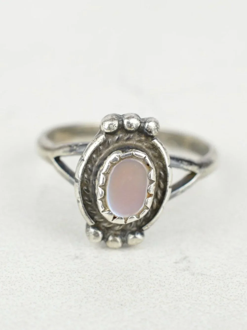 Vintage 925 Sterling Silver Pink Mother of Pearl Ring Size 4.25 Southwest 1.9g